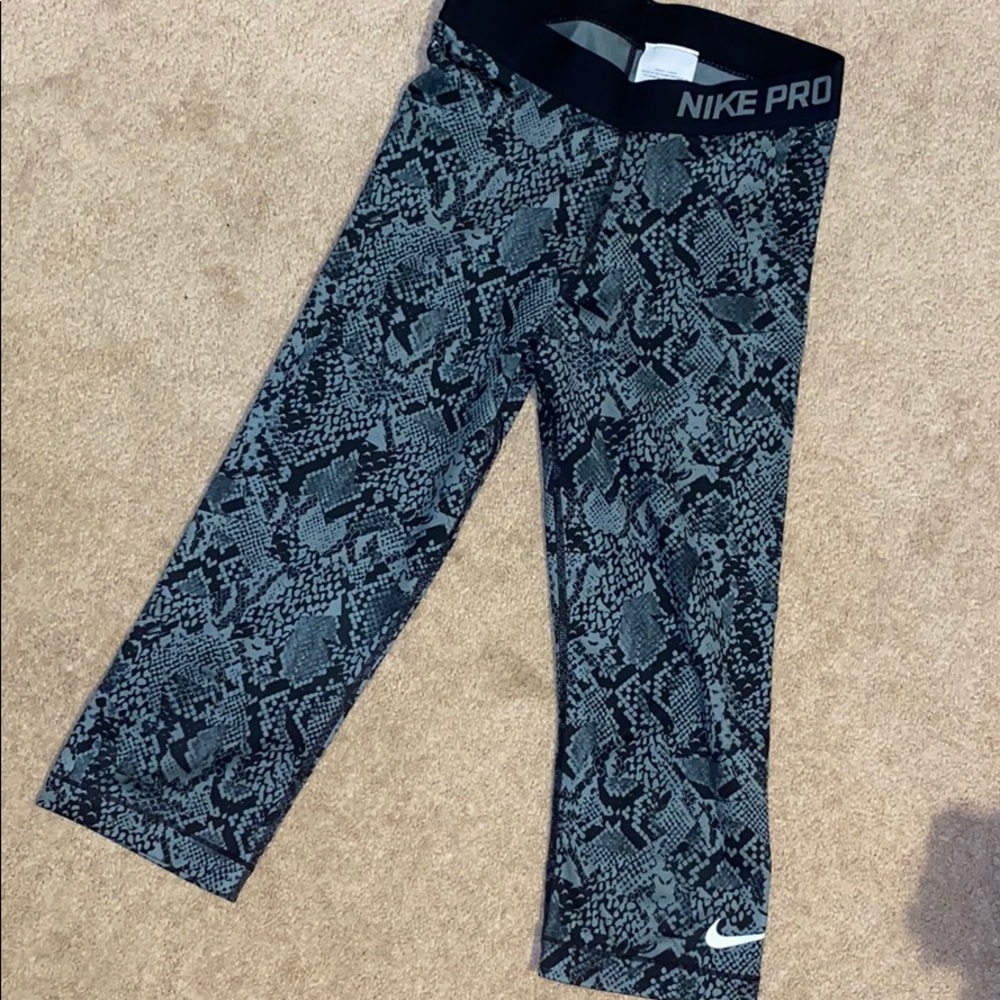 Nike pro 3/4 leggings